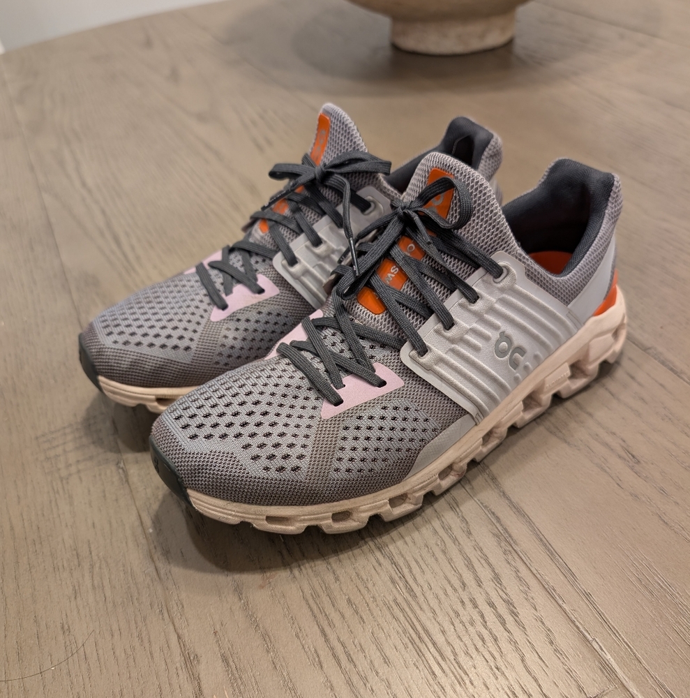 OnCloud Swift Running Shoes